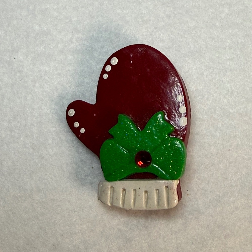 Rustic Handmade Holiday Mitten Brooch